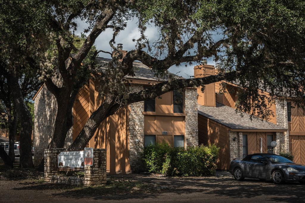 Cypress Fairway Village * Wimberley